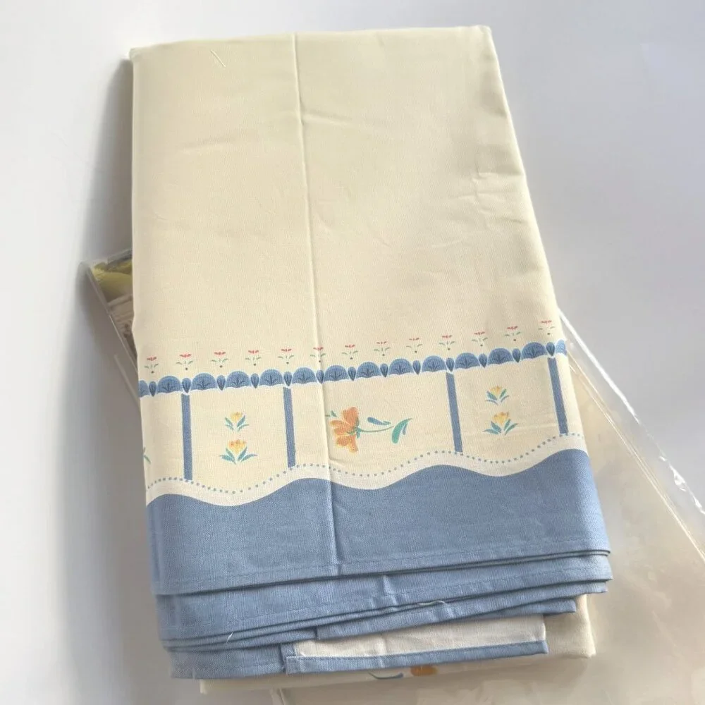vintage Lenox Provencal Garden blue cream floral tablecloth country farm 80's 12